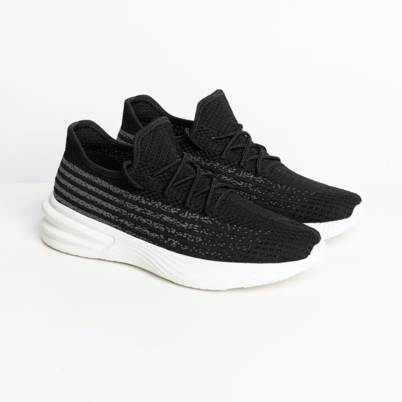 Crosshatch Mens Neidhart Trainers Black/Grey sold by Brand Corner