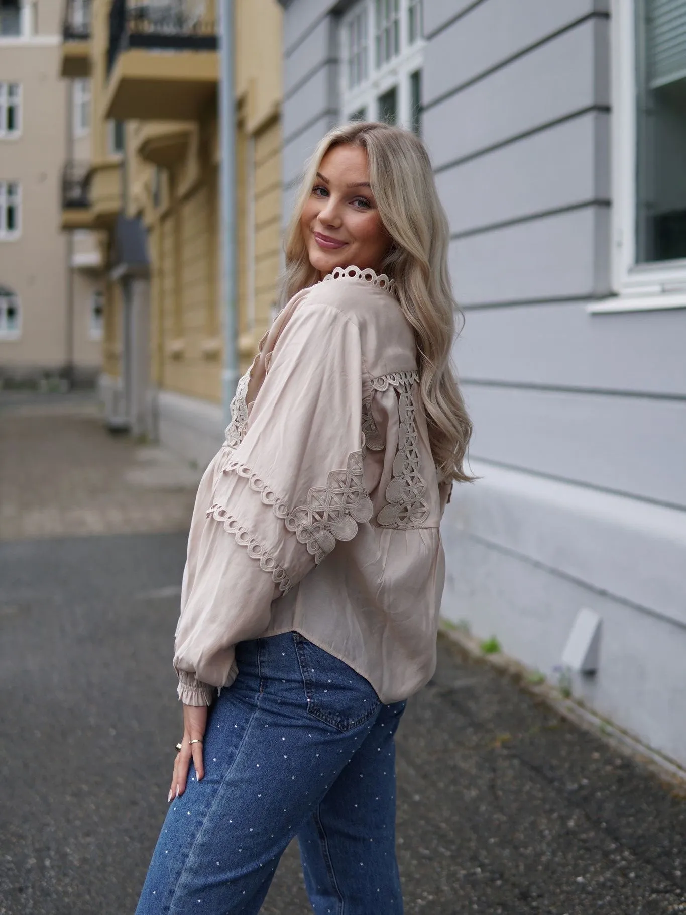 Kaia lace bluse - sand sold by Brando product image thumbnail 4