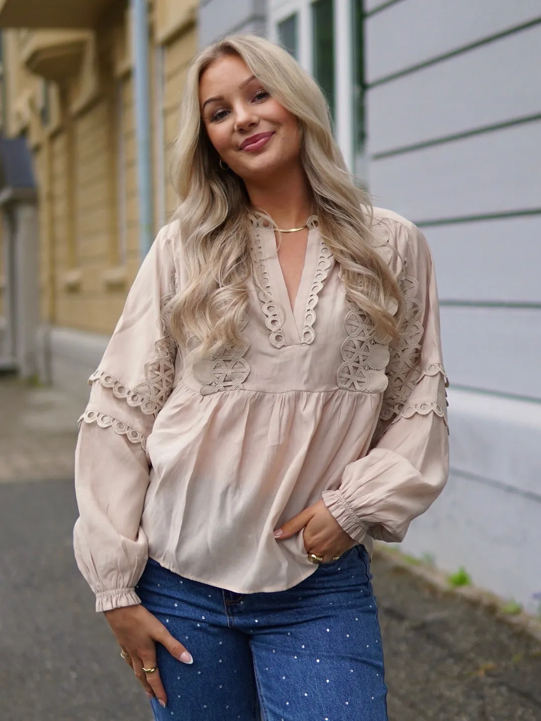 Kaia lace bluse - sand sold by Brando product image thumbnail 3