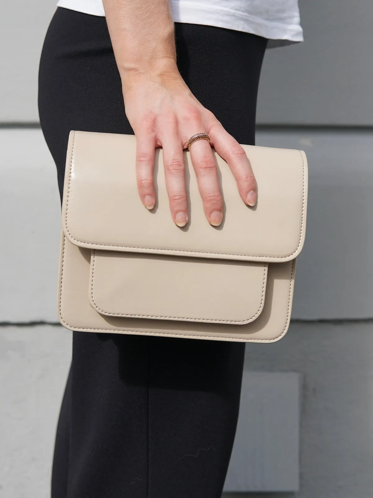 Cayman pocket shiny structure - 415 light nude sold by Brando product image thumbnail 2