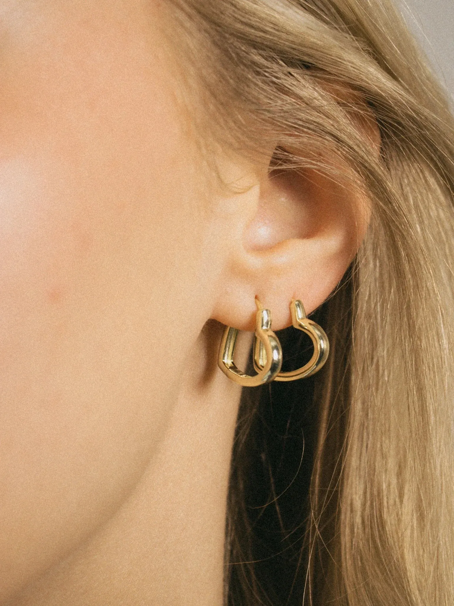 Simple heart øreringer - gold sold by Brando product image thumbnail 2