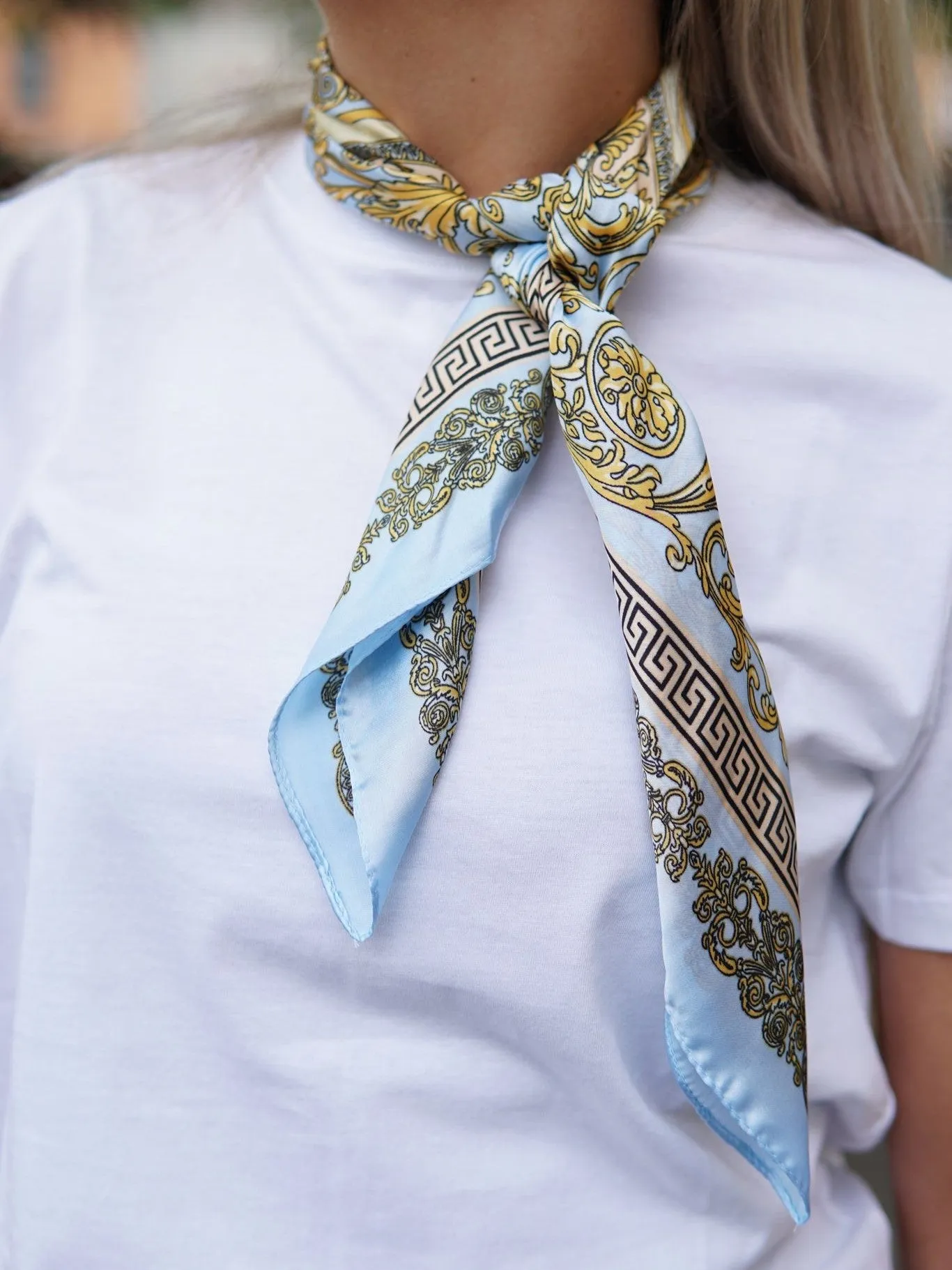 Skjerf Paisley - Blå og Gull sold by Brando