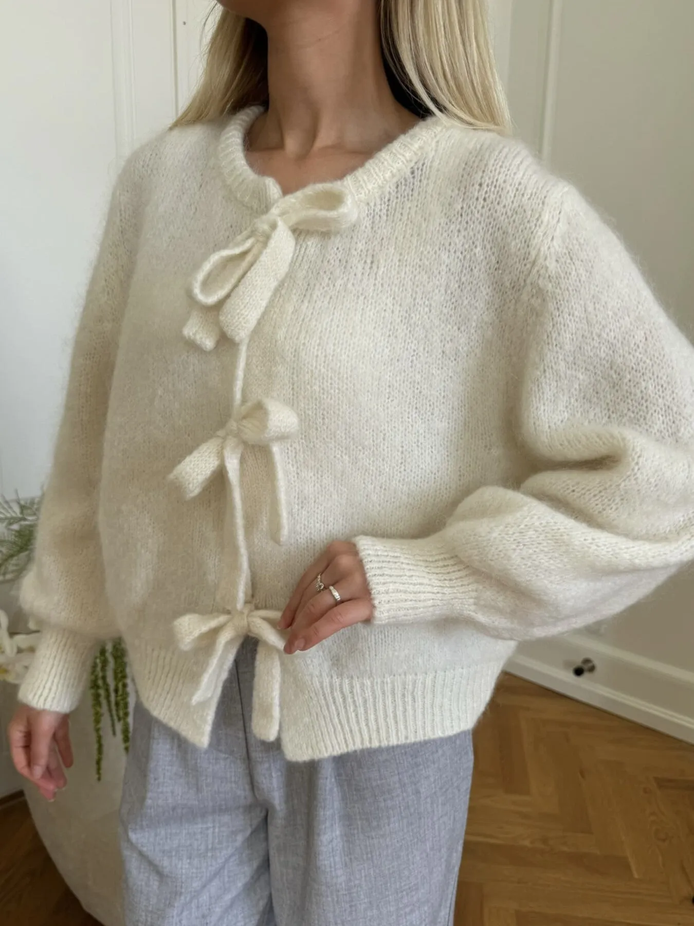 Bailey Bow Cardigan - White sold by Brando product image thumbnail 5