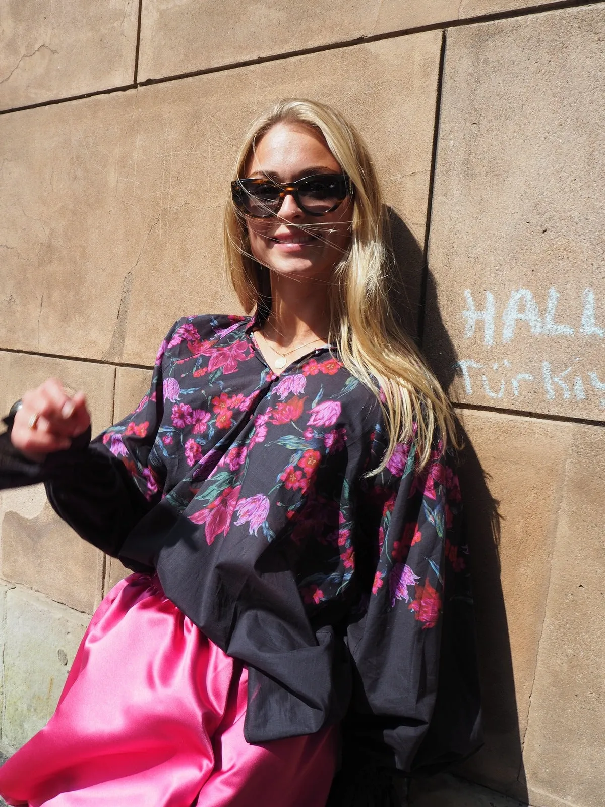 Joy blouse - pink/black print sold by Brando product image thumbnail 4