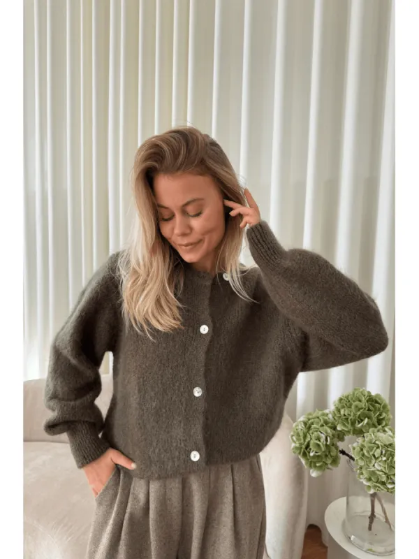 Ida cardigan  -  army green sold by Brando
