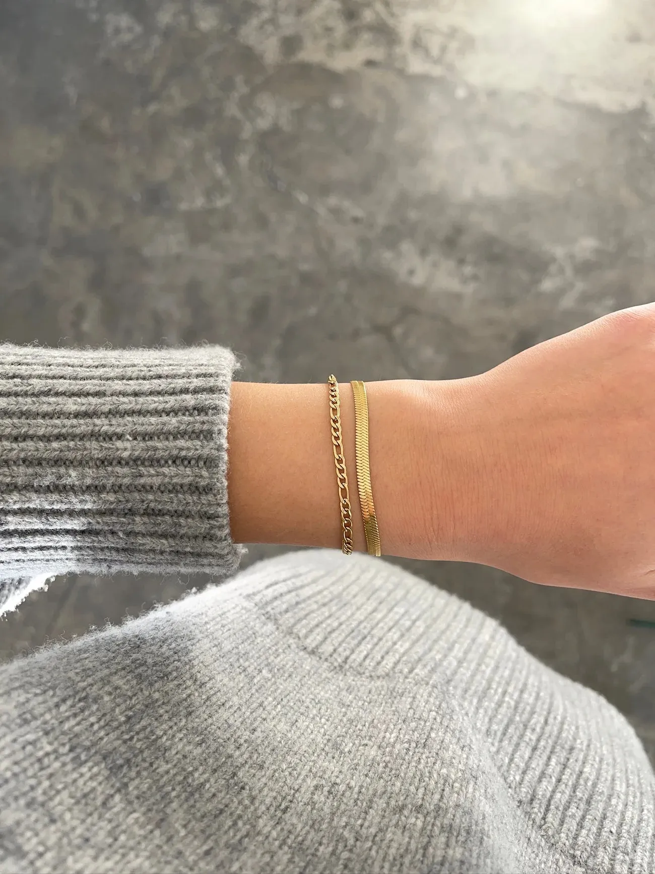 Delicate bracelet - gold sold by Brando product image thumbnail 3