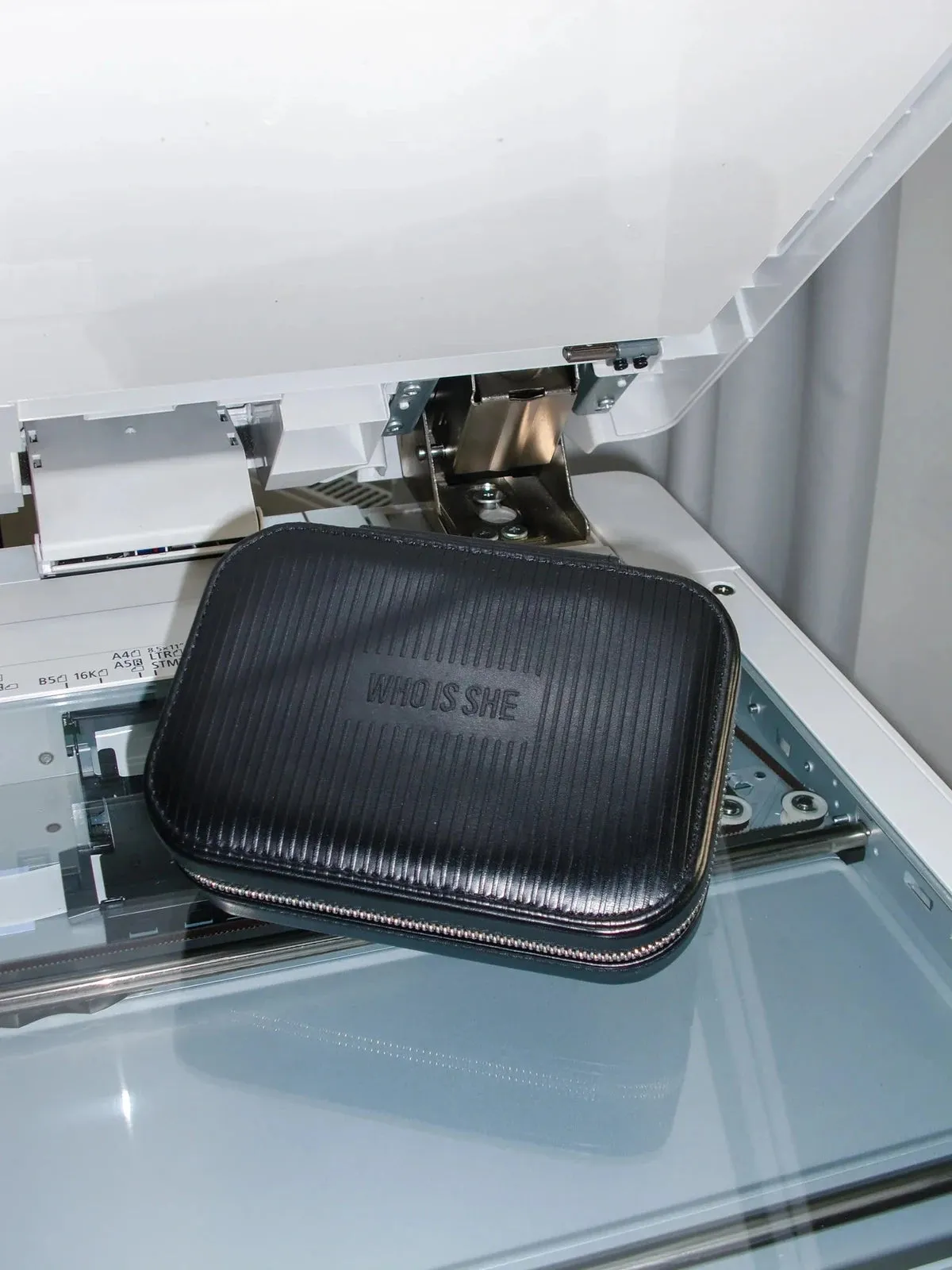 Smykkeskrin - black sold by Brando product image thumbnail 4