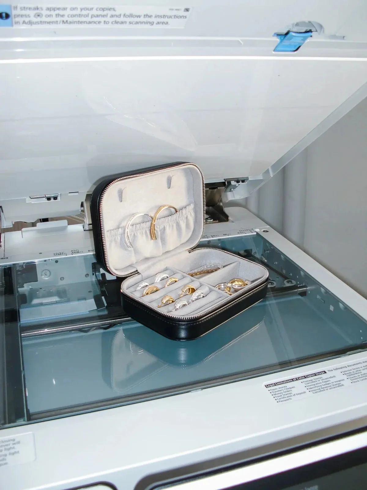 Smykkeskrin - black sold by Brando product image thumbnail 2