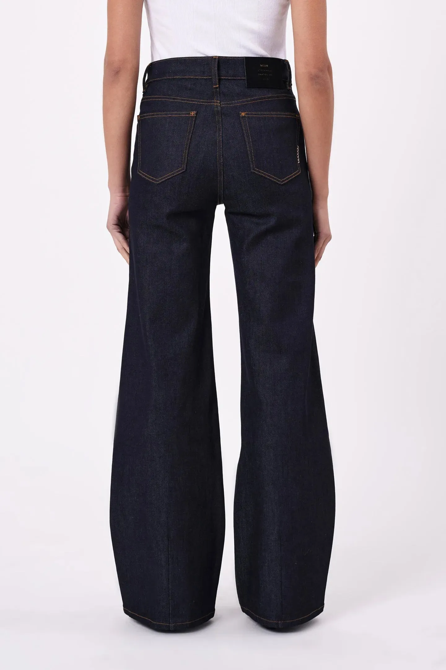 Eva Wide Jeans - Resonate sold by Brando product image thumbnail 2