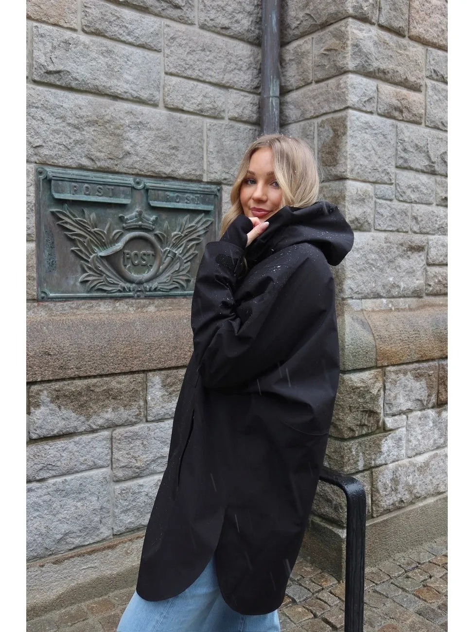 Lilly regn poncho - black sold by Brando product image thumbnail 4