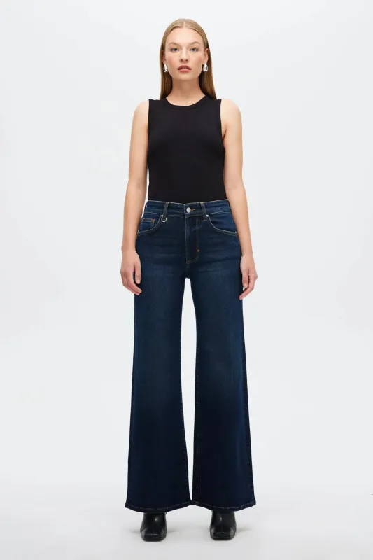 EVA WIDE JEANS - DREAMY BLUES sold by Brando