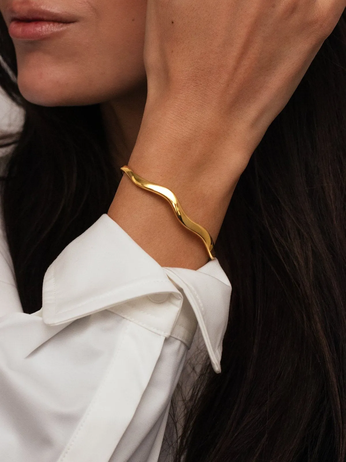 Wavy bangle armbånd - gold sold by Brando product image thumbnail 2
