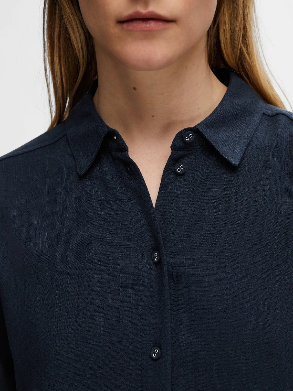 Viva cropped skjorte - dark sapphire sold by Brando product image thumbnail 4