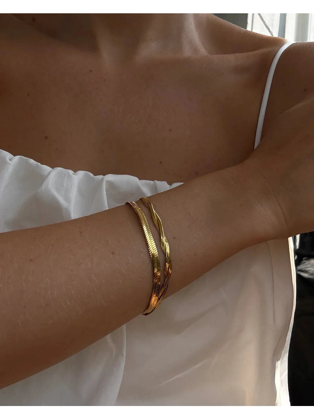 Twisted armbånd - gull sold by Brando product image thumbnail 2