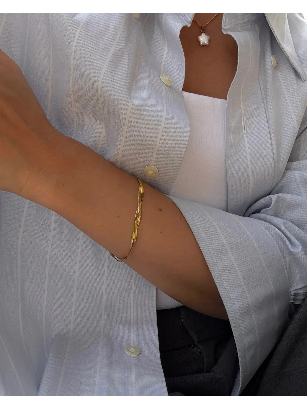 Twisted armbånd - gull sold by Brando product image thumbnail 3