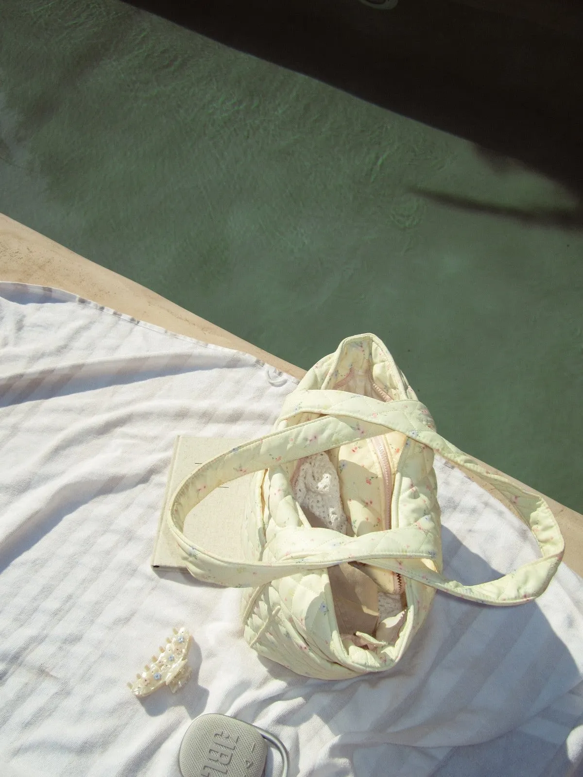 Gul blomster skulderveske sold by Brando product image thumbnail 3