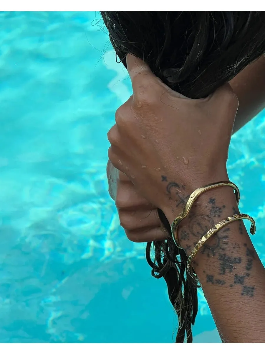 Flower bangle armbånd - gold sold by Brando product image thumbnail 4