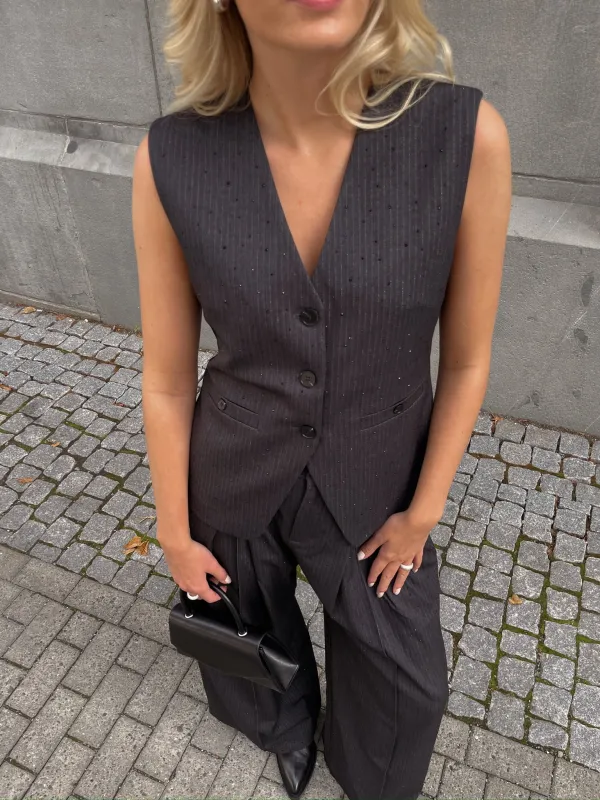 Derek vest - grå sold by Brando