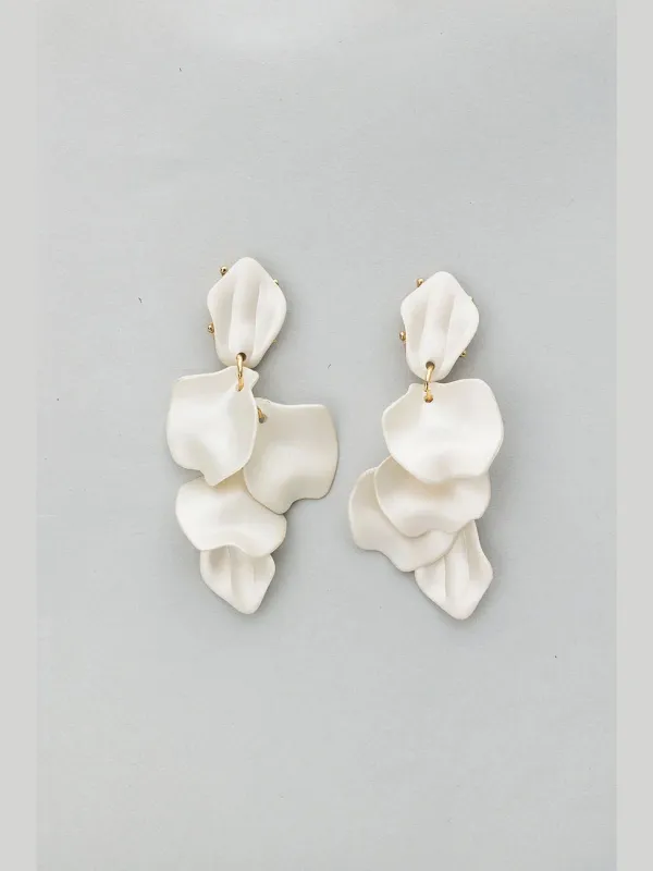 Leaf earrings pearl - pearl white sold by Brando