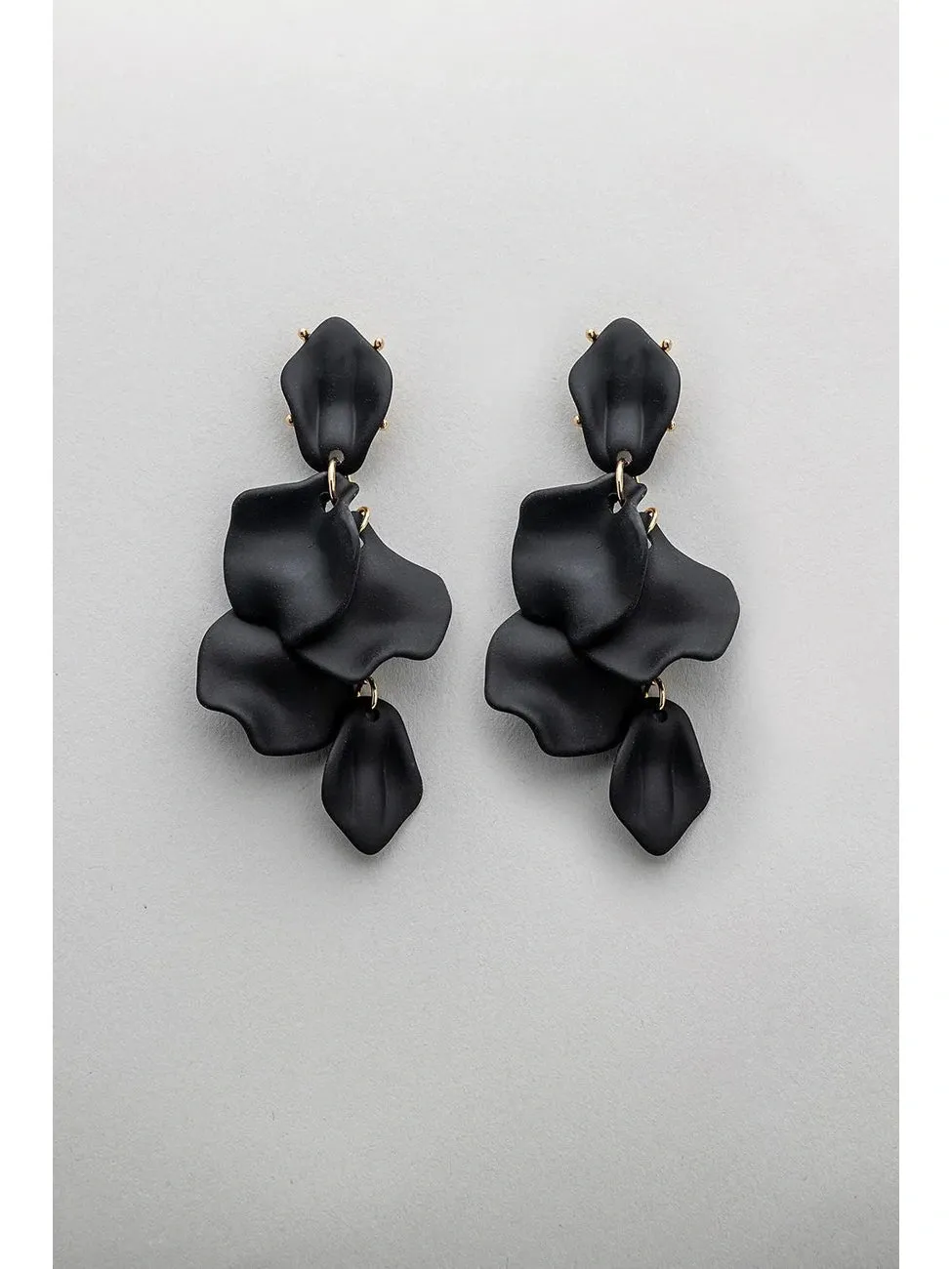 Leaf earrings matt - black matt sold by Brando