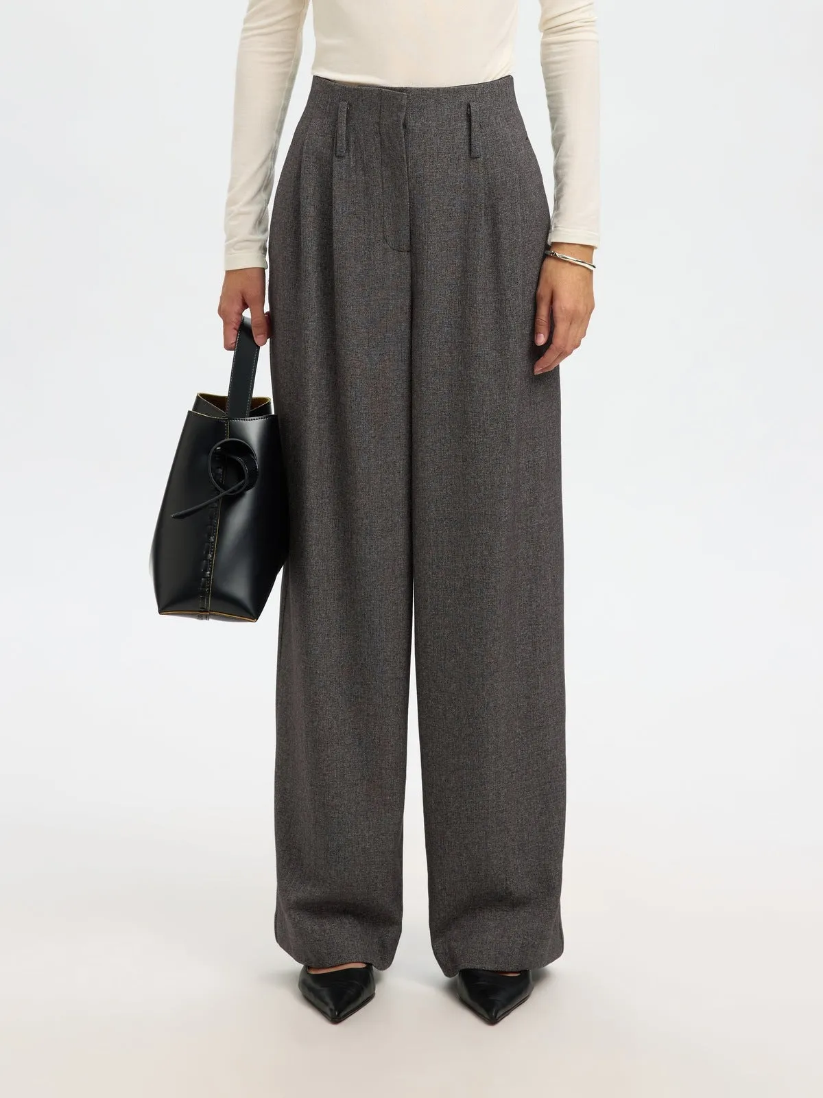 Wide camilla pant - black sold by Brando product image thumbnail 2