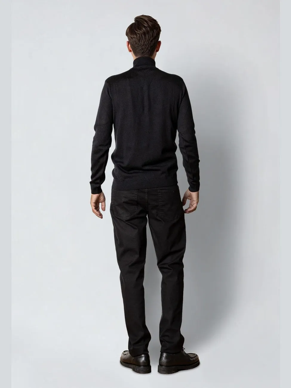 Merino half zip - black sold by Brando product image thumbnail 4