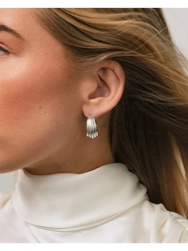 Ribbed hoops - silver sold by Brando product image thumbnail 2