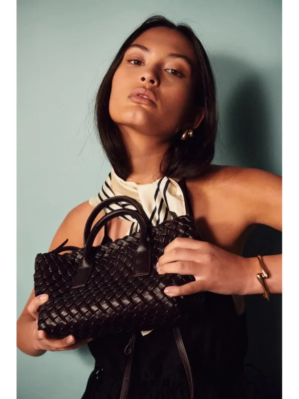 Mia square low - brown sold by Brando