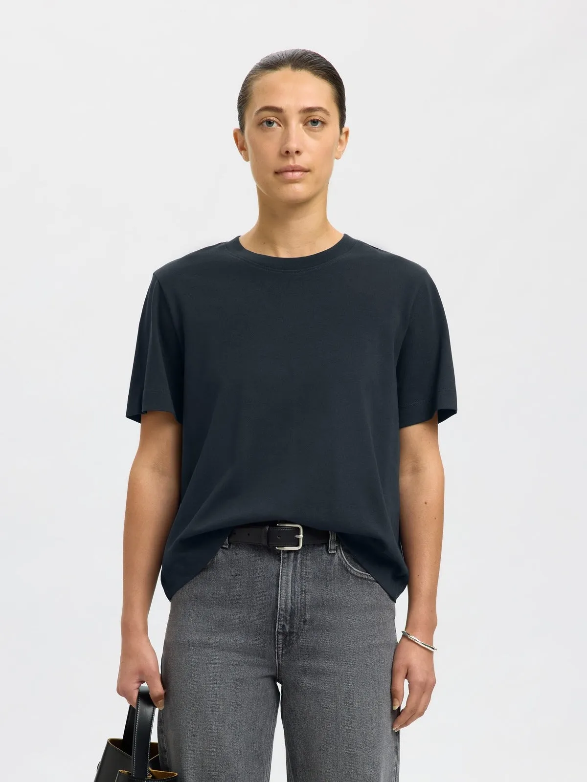 Essential boxy tee - dark sapphire sold by Brando product image thumbnail 3
