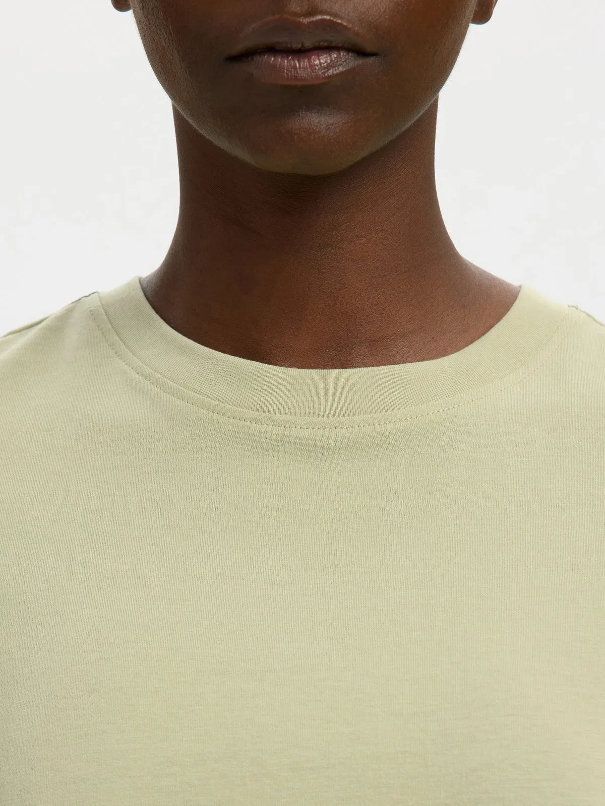 My essential t-skjorte - lint sold by Brando product image thumbnail 5