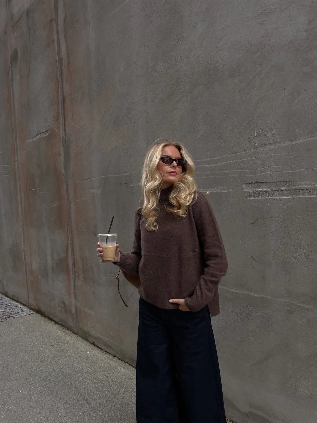 Jade genser - chocolate mélange sold by Brando product image thumbnail 3