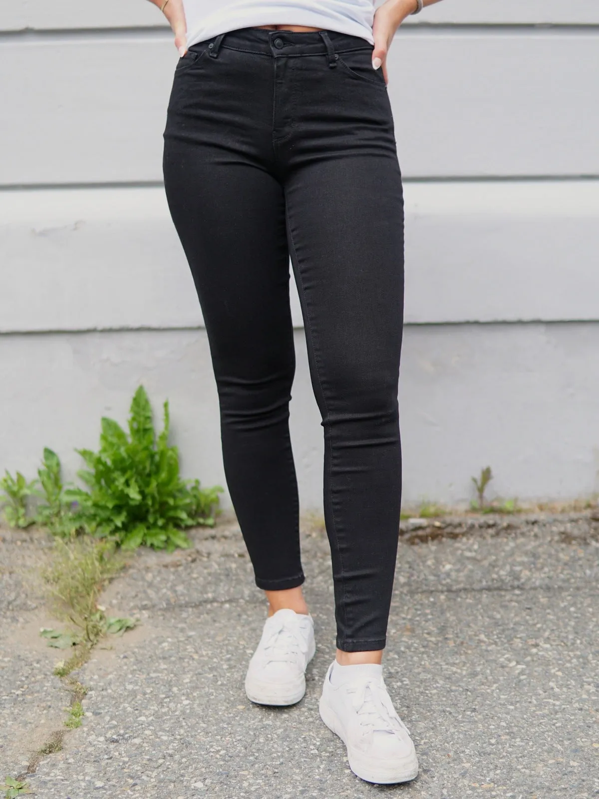 Alexa ankle jeans - Excellent black sold by Brando product image thumbnail 2