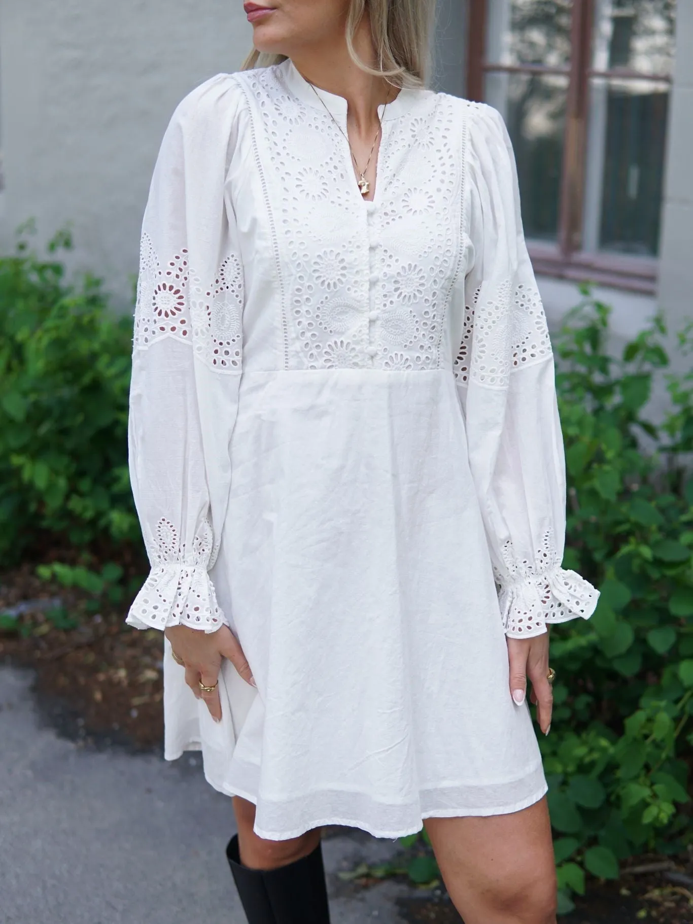 Pio Kjole - Star White sold by Brando product image thumbnail 3