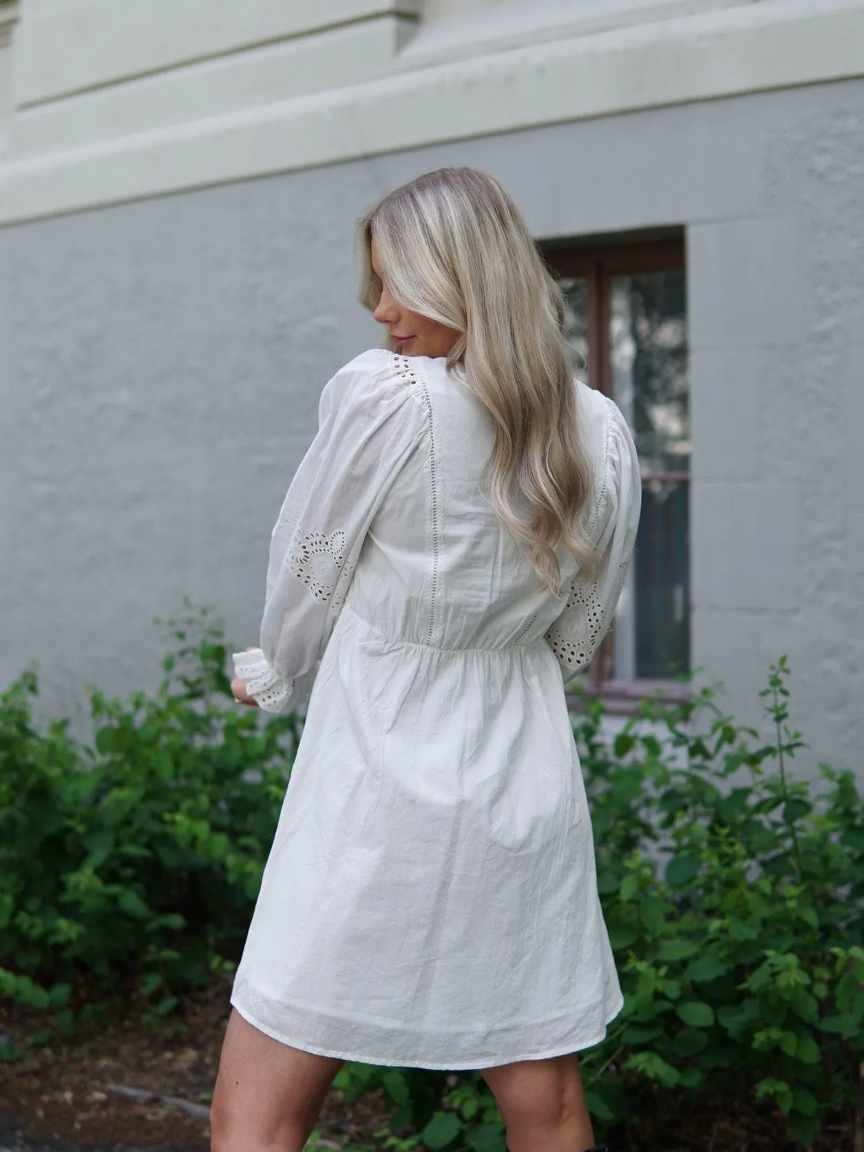 Pio Kjole - Star White sold by Brando product image thumbnail 4