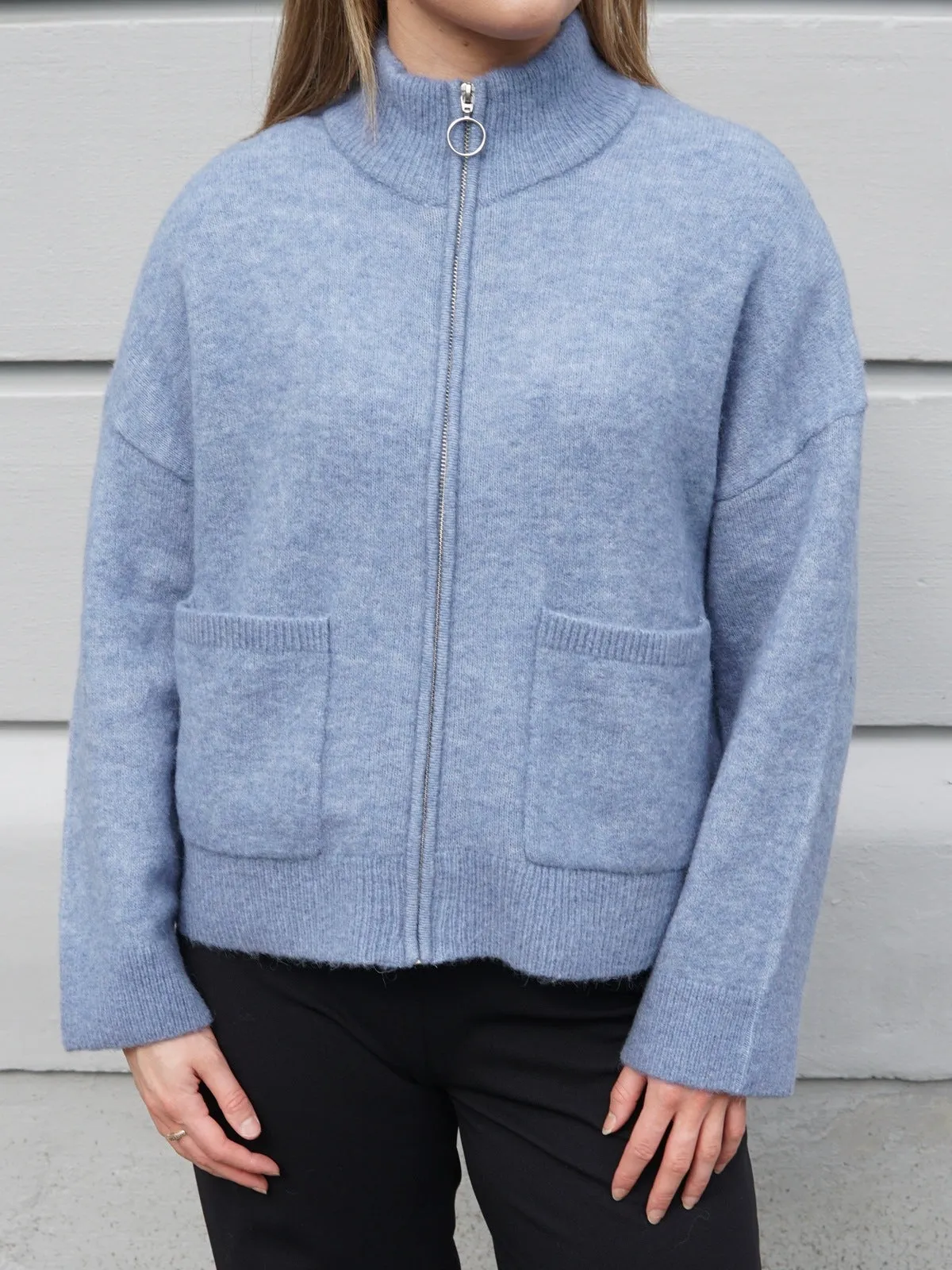 SIA KNIT ZIPPER CARDIGAN - Endless Sky sold by Brando product image thumbnail 2