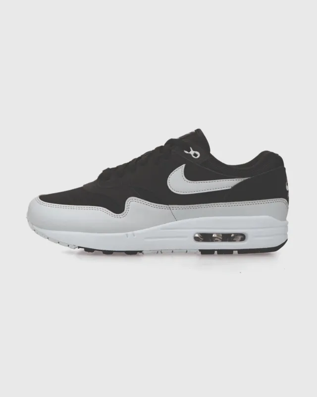 Nike Air Max 1 Sneaker Essential Wit Zwart sold by Burned Sports
