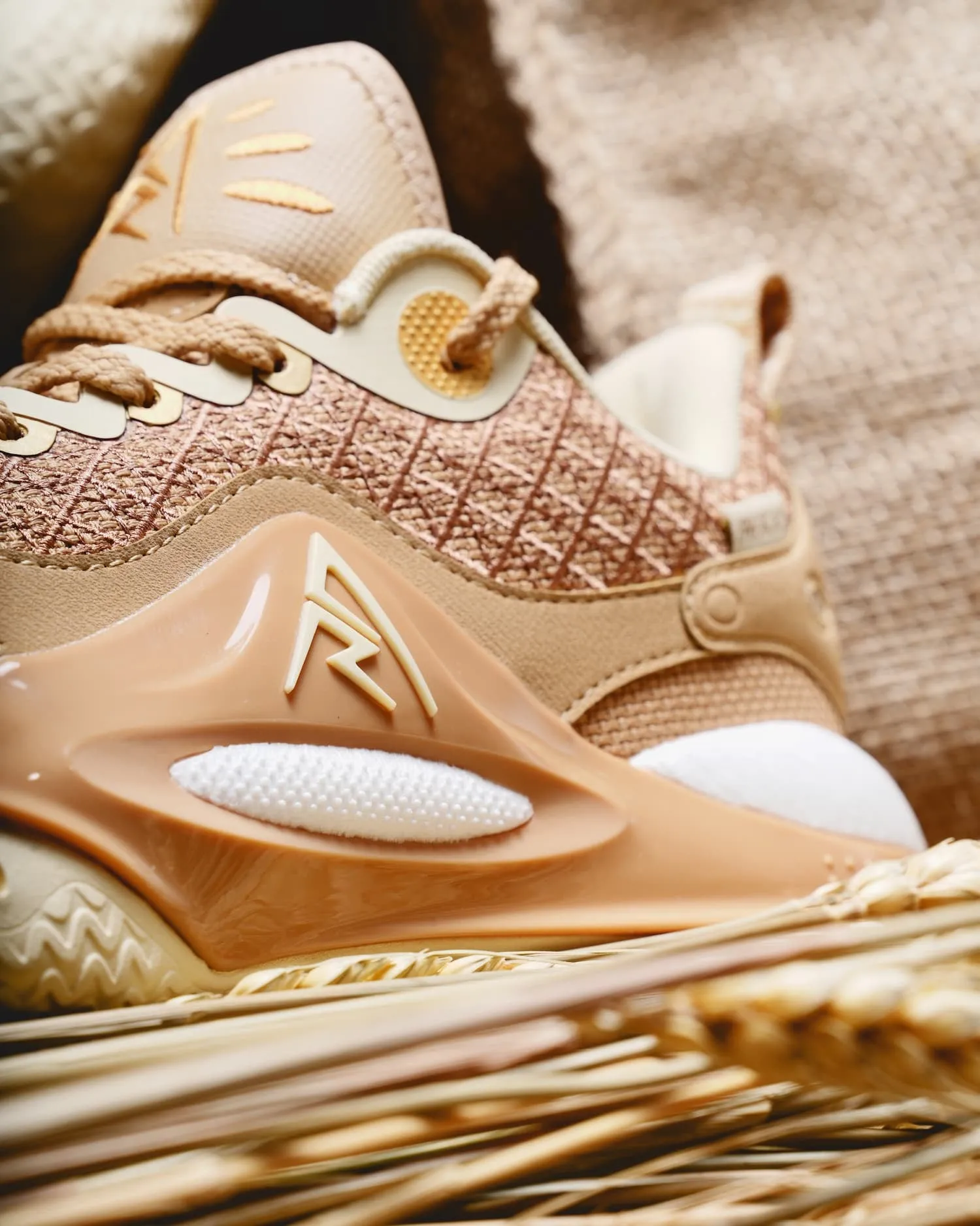 Rigorer AR2 Basketbalschoen HBK Austin Reeves Bruin sold by Burned Sports product image thumbnail 3