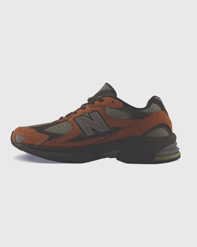 New Balance 2010 Sneaker Bruin Zwart sold by Burned Sports