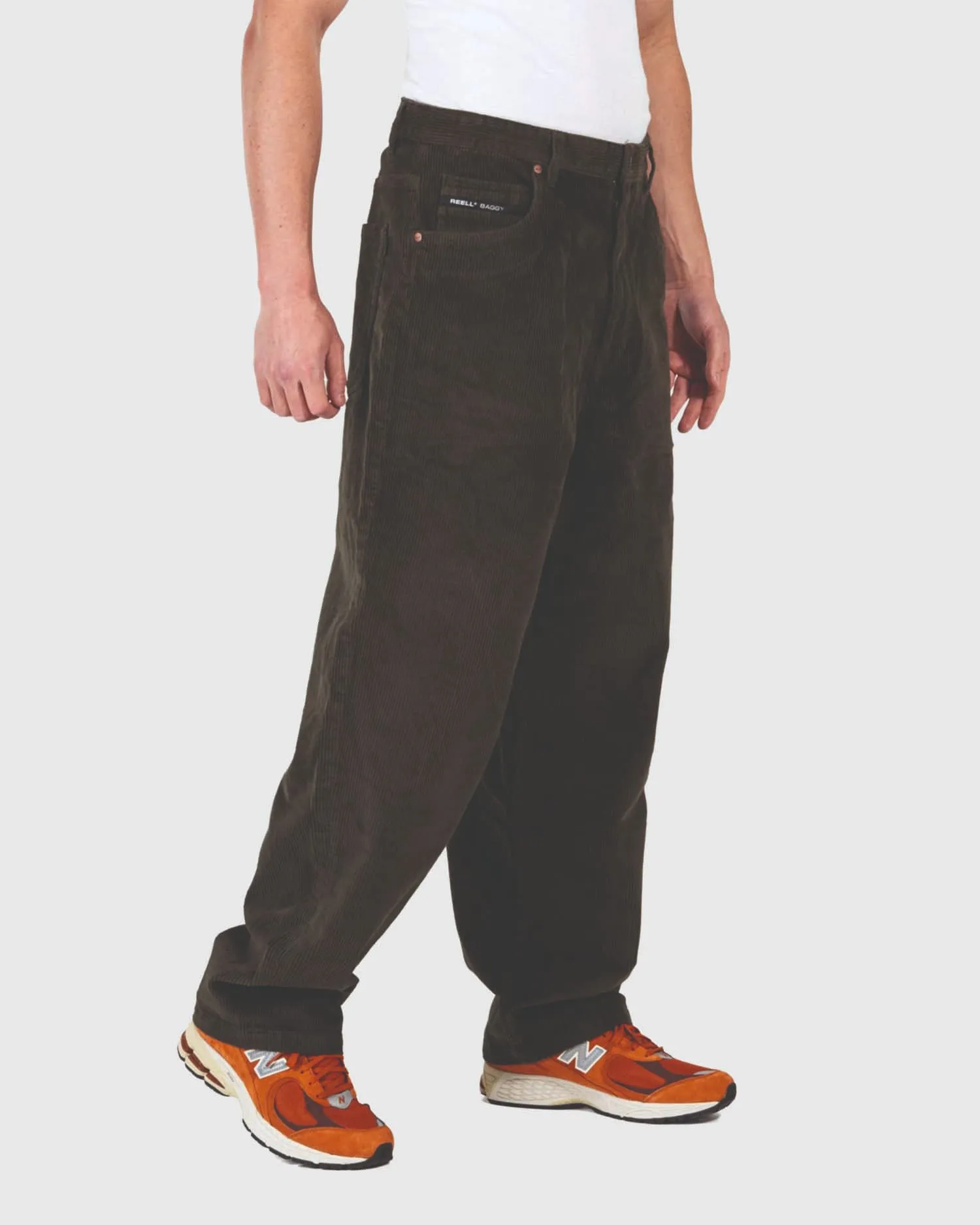 Reell Bagg Cord Langebroek Donkergroen sold by Burned Sports