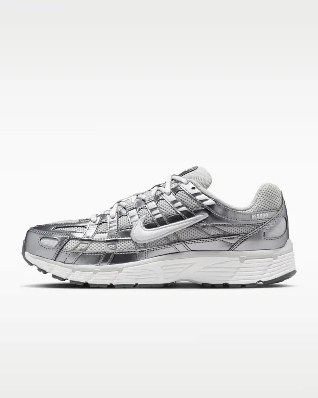 Nike P-6000 Sneaker Wit / Zilver made by Nike