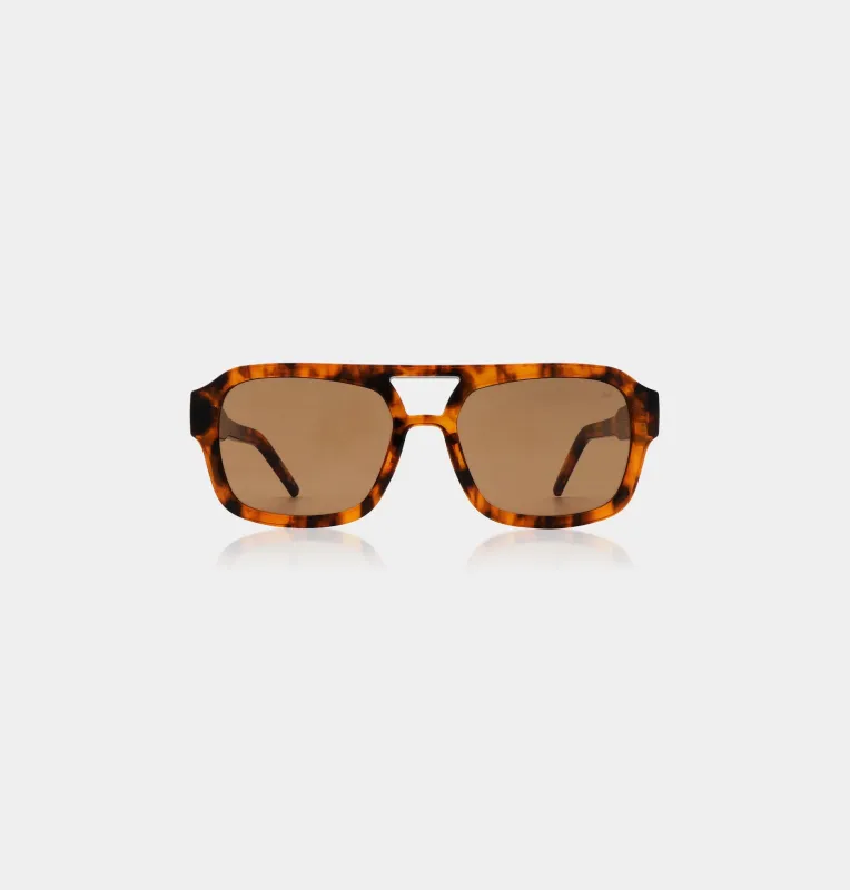 A.Kjærbede Kaya Zonnebril Havana made by A.kjaerbede
