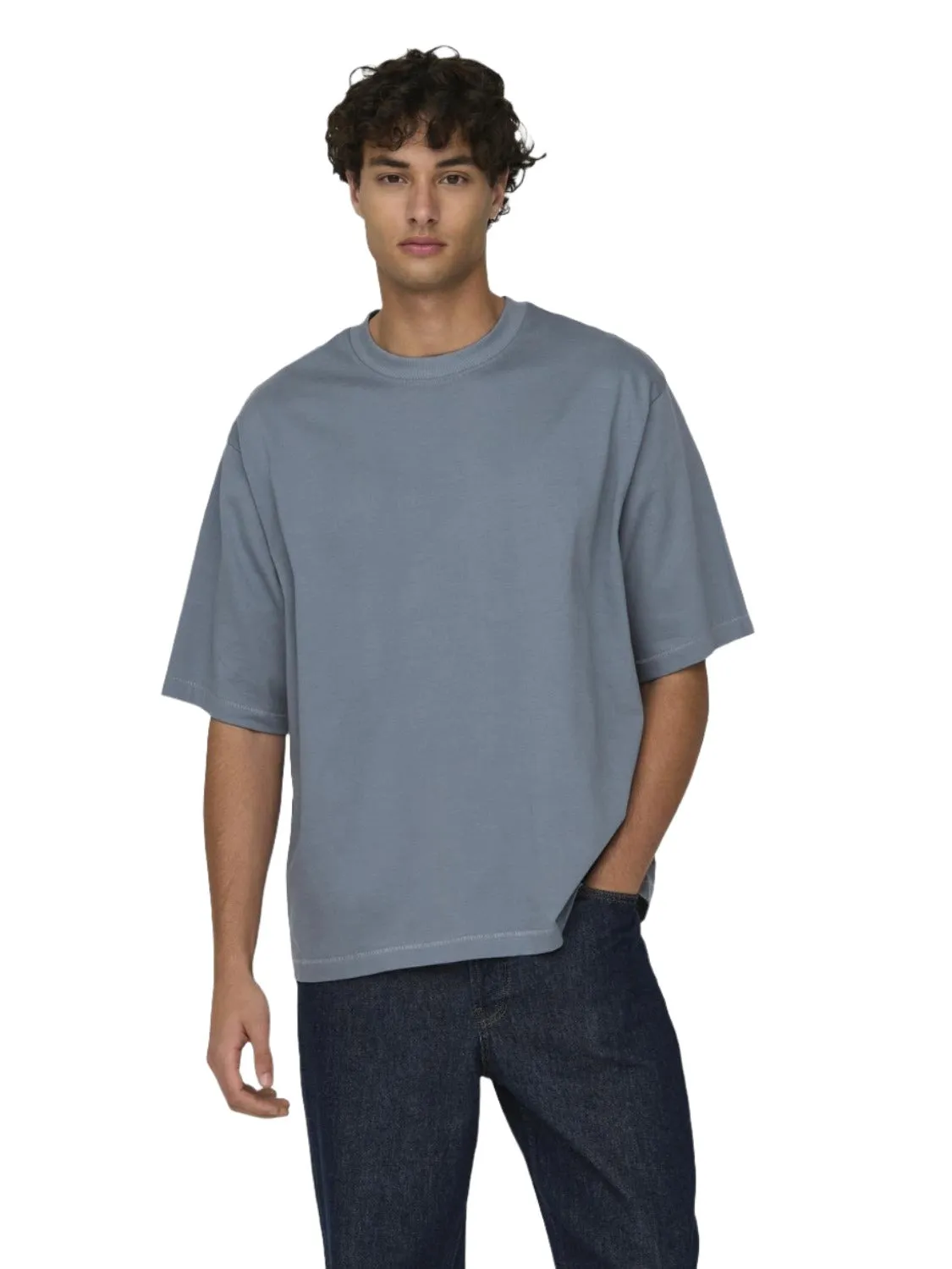Millenium Oversized T-shirt Blauw sold by Burned Sports