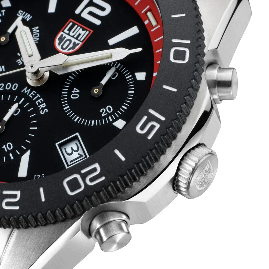 Luminox Pacific Diver Chronograph 44mm 3140 Series Watch sold by C.W. Sellors product image thumbnail 4