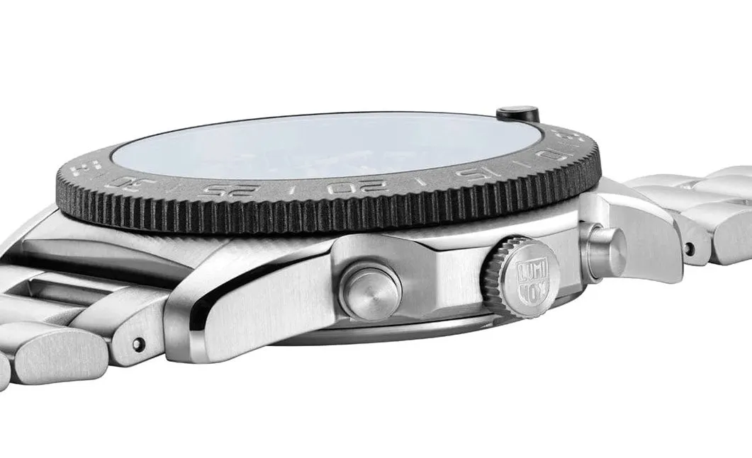 Luminox Pacific Diver Chronograph 44mm 3140 Series Watch sold by C.W. Sellors product image thumbnail 5