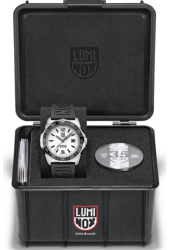 Luminox Pacific Diver 42mm 3100 Series Watch sold by C.W. Sellors product image thumbnail 5
