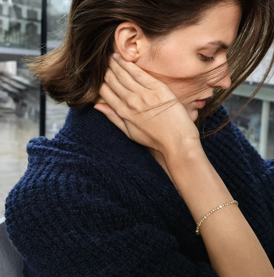 Georg Jensen Signature 18ct Yellow Gold 2.55ct Diamond Tennis Bracelet Medium sold by C.W. Sellors product image thumbnail 2