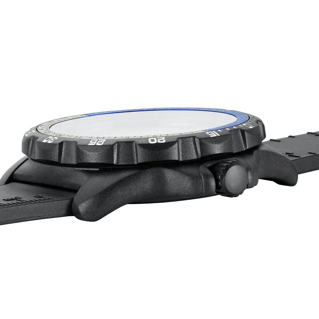 Luminox Recon Nav Spec 8830 Series Watch sold by C.W. Sellors product image thumbnail 5