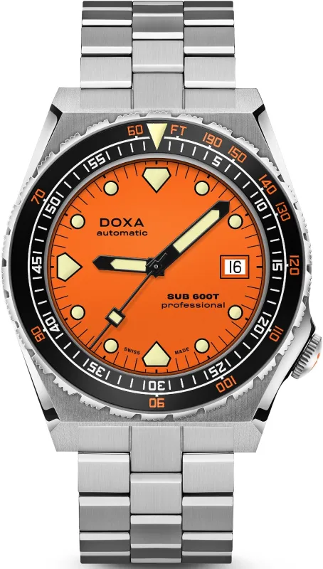 Doxa SUB 600T Professional Bracelet Watch made by C.W. Sellors