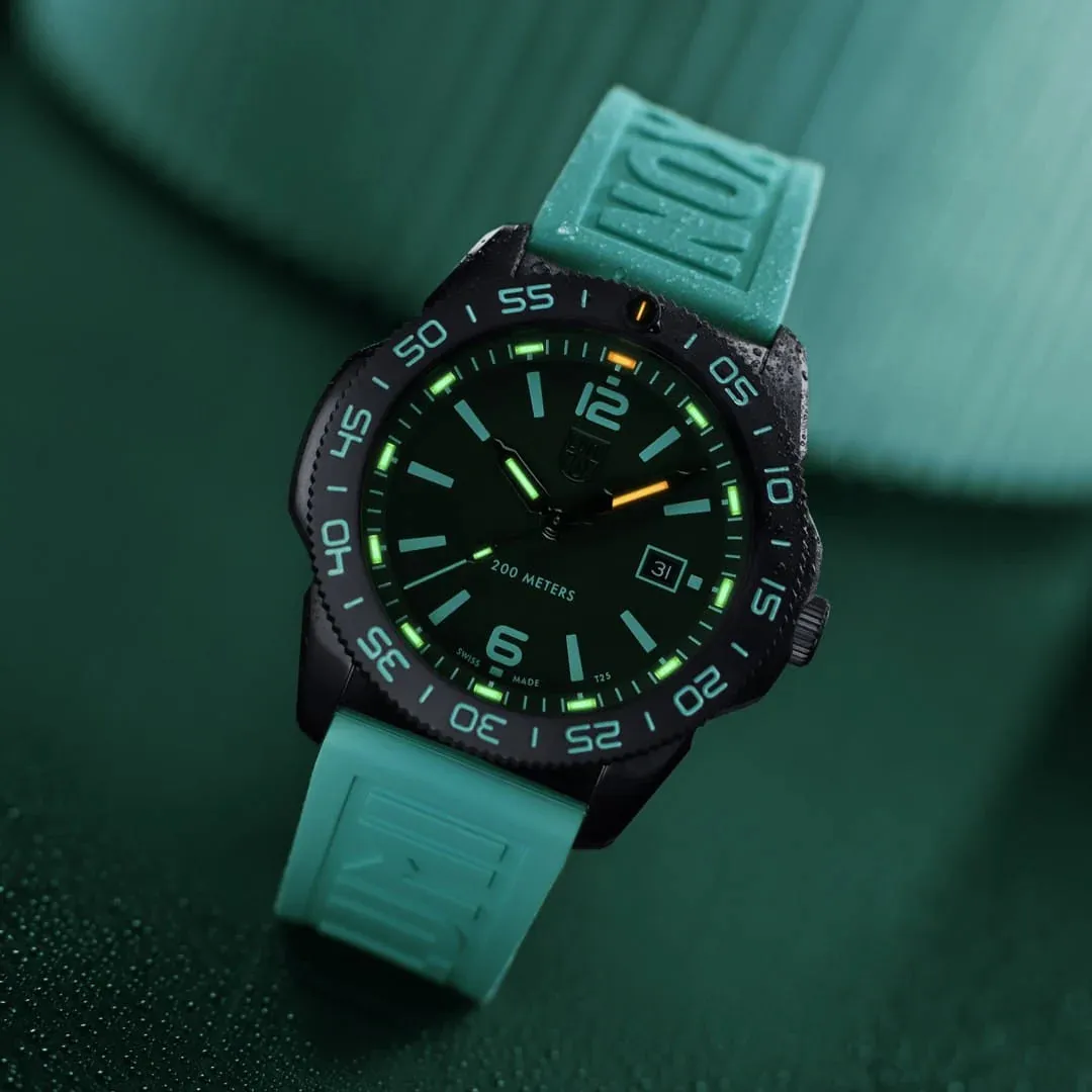 Luminox Pacific Diver Limited Edition 3120 Series sold by C.W. Sellors product image thumbnail 4