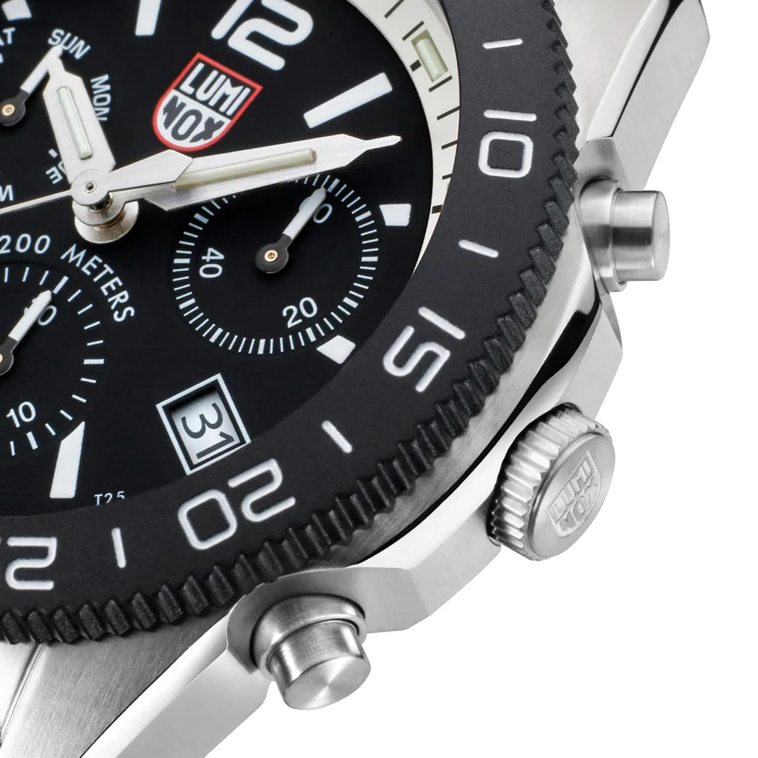 Luminox Sea Pacific Diver Chronograph 3140 Black White Watch sold by C.W. Sellors product image thumbnail 4